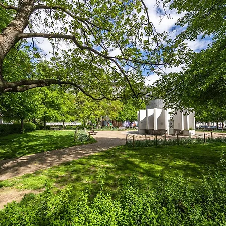 Spacious In The Heart Of Smichov * Praha