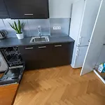 Lejlighed Spacious In The Heart Of Smichov *