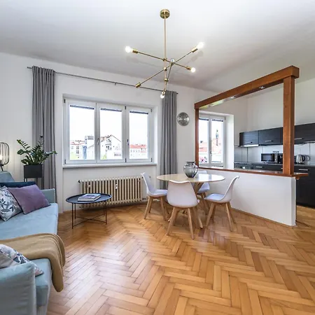 Spacious In The Heart Of Smichov * Prague