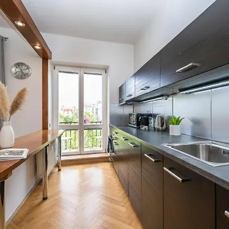 Spacious In The Heart Of Smichov Apartment Prague